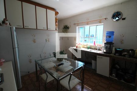 Casa à venda com 300m², 5 quartos e 2 vagasCozinha