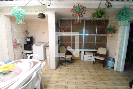 Casa à venda com 300m², 5 quartos e 2 vagasÁrea de Serviço