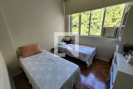 Quarto 1 de apartamento à venda com 3 quartos, 90m² em Laranjeiras, Rio de Janeiro