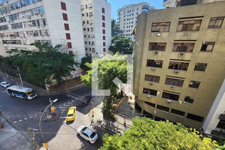 Vista da Sala de apartamento à venda com 3 quartos, 90m² em Laranjeiras, Rio de Janeiro