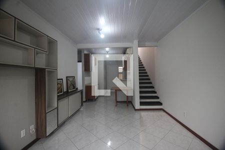 Sala de casa à venda com 3 quartos, 109m² em São José, Canoas