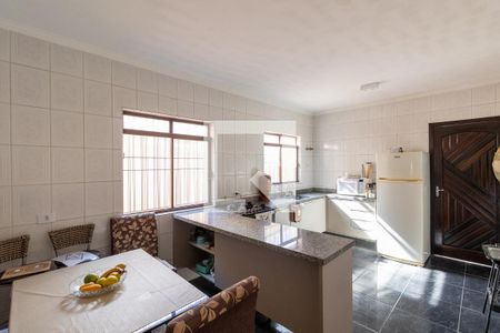 Casa à venda com 104m², 2 quartos e 2 vagasCozinha