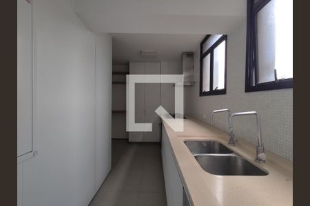 Apartamento à venda com 170m², 4 quartos e 2 vagasFoto 01