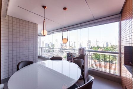 Varanda de apartamento à venda com 3 quartos, 116m² em Itaim Bibi, São Paulo