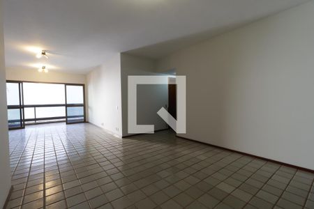 Apartamento para alugar com 212m², 5 quartos e 2 vagasSala