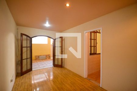 Sala de casa para alugar com 2 quartos, 65m² em Olinda, Nilópolis