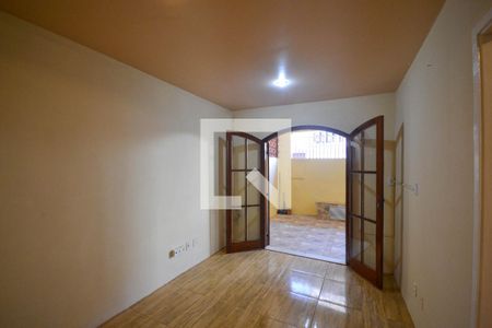 Sala de casa para alugar com 2 quartos, 65m² em Olinda, Nilópolis