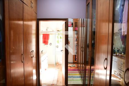 Casa de condomínio para alugar com 300m², 4 quartos e 3 vagasCloset da suíte 1