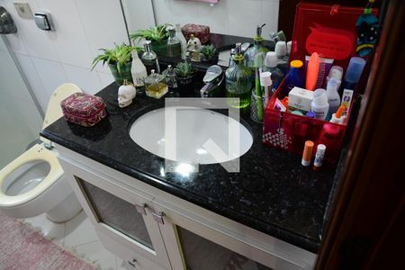 Casa de condomínio para alugar com 300m², 4 quartos e 3 vagasBanheiro da Suíte 2