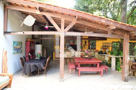 Casa de condomínio para alugar com 300m², 4 quartos e 3 vagasÁrea gourmet