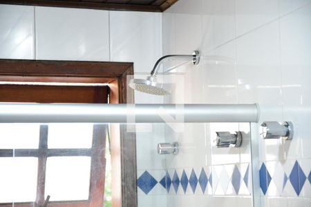 Casa de condomínio para alugar com 300m², 4 quartos e 3 vagasBanheiro da Suíte 2