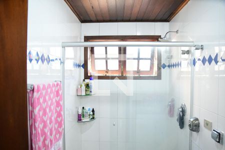 Casa de condomínio para alugar com 300m², 4 quartos e 3 vagasBanheiro da Suíte 2