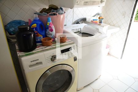 Casa de condomínio para alugar com 300m², 4 quartos e 3 vagasÁrea de Serviço