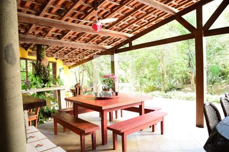 Casa de condomínio para alugar com 300m², 4 quartos e 3 vagasÁrea gourmet