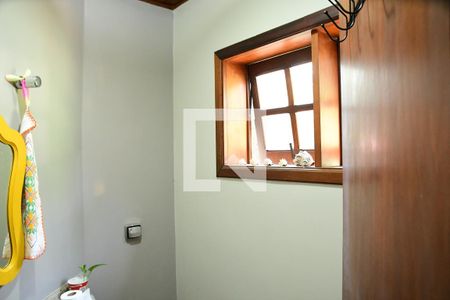 Casa de condomínio para alugar com 300m², 4 quartos e 3 vagasBanheiro da Suíte 4