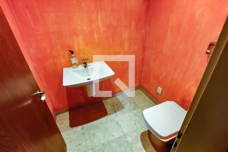 Lavabo de apartamento à venda com 4 quartos, 245m² em Vila Suzana, São Paulo