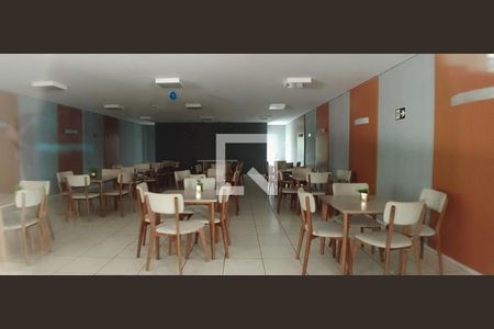 Apartamento para alugar com 44m², 2 quartos e 1 vaga Apartamento para alugar com 44m², 2 quartos e 1 vagaÁrea comum - Salão de festas