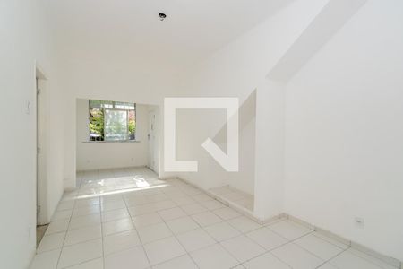Sala de apartamento para alugar com 2 quartos, 130m² em Olaria, Rio de Janeiro