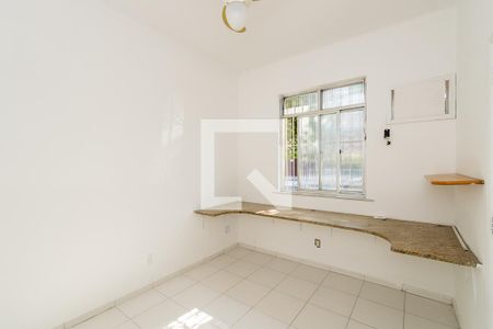 Quarto 1 de apartamento para alugar com 2 quartos, 130m² em Olaria, Rio de Janeiro