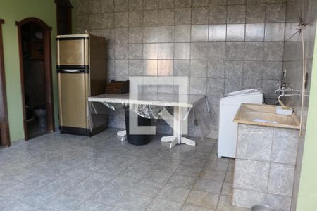 Casa à venda com 320m², 4 quartos e 4 vagasÁrea de Serviço
