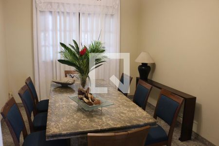 Sala de casa à venda com 4 quartos, 320m² em Jardim Riacho das Pedras, Contagem