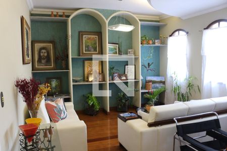 Sala de casa à venda com 4 quartos, 320m² em Jardim Riacho das Pedras, Contagem