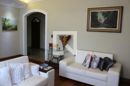 Sala de casa à venda com 4 quartos, 320m² em Jardim Riacho das Pedras, Contagem