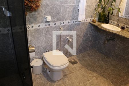Casa à venda com 320m², 4 quartos e 4 vagasBanheiro 1