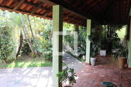 Casa à venda com 320m², 4 quartos e 4 vagasQuintal