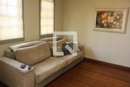 Sala de casa à venda com 4 quartos, 320m² em Jardim Riacho das Pedras, Contagem