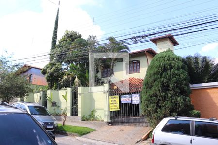 Fachada de casa à venda com 4 quartos, 320m² em Jardim Riacho das Pedras, Contagem