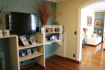 Sala de casa à venda com 4 quartos, 320m² em Jardim Riacho das Pedras, Contagem