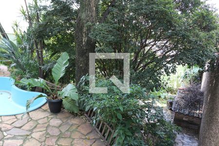 Casa à venda com 320m², 4 quartos e 4 vagasQuintal