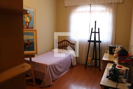 Casa à venda com 320m², 4 quartos e 4 vagasQuarto 3