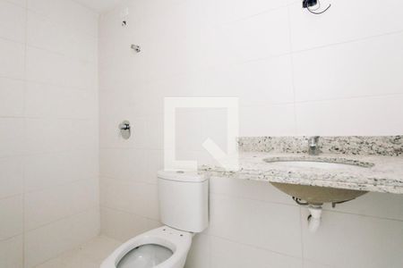 Banheiro  de apartamento para alugar com 1 quarto, 51m² em Bom Jesus, Porto Alegre