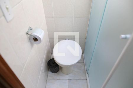 Apartamento à venda com 68m², 2 quartos e 2 vagasBanheiro Social