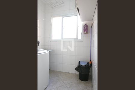 Apartamento à venda com 68m², 2 quartos e 2 vagasCozinha e Área de Serviço