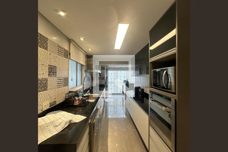 Apartamento para alugar com 171m², 3 quartos e 3 vagasCozinha