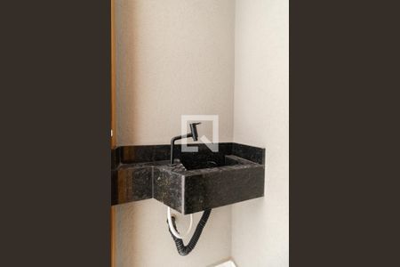 Casa à venda com 130m², 4 quartos e 2 vagasLavabo