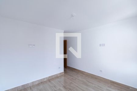 Casa à venda com 130m², 4 quartos e 2 vagasSuíte