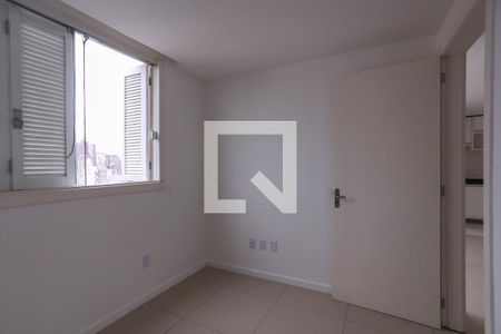 Quarto 1 de apartamento para alugar com 2 quartos, 62m² em Santana, Porto Alegre