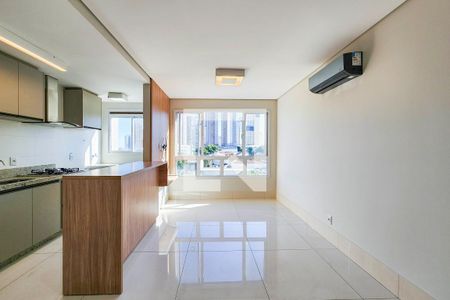Sala de apartamento para alugar com 2 quartos, 68m² em Setor Bueno, Goiânia