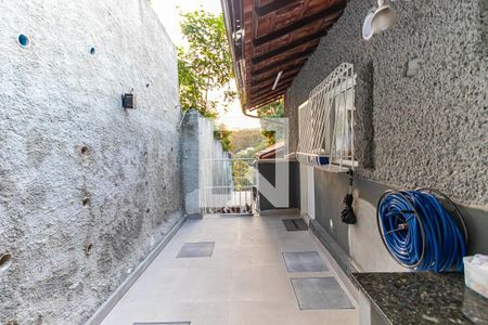 Casa à venda com 5000m², 4 quartos e 5 vagas Casa à venda com 5000m², 4 quartos e 5 vagasÁrea de Serviço