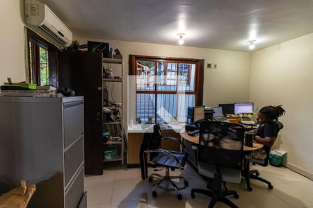 Casa à venda com 5000m², 4 quartos e 5 vagas Casa à venda com 5000m², 4 quartos e 5 vagasÁrea comum