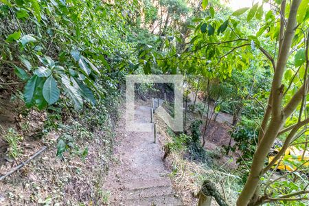 Casa à venda com 5000m², 4 quartos e 5 vagas Casa à venda com 5000m², 4 quartos e 5 vagasÁrea comum