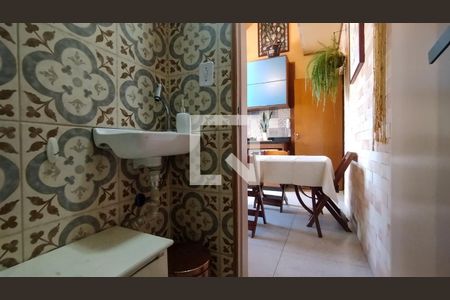 Apartamento à venda com 120m², 2 quartos e 2 vagasLavabo