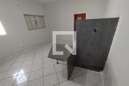 Dormitório - Cozinha de kitnet/studio para alugar com 1 quarto, 28m² em Jardim Jose Figueira, Ribeirão Preto