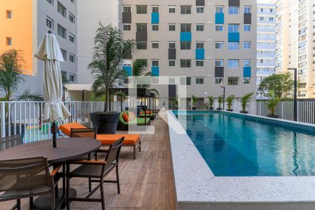 Apartamento à venda com 35m², 2 quartos e sem vaga Apartamento à venda com 35m², 2 quartos e sem vagaÁrea comum - Piscina