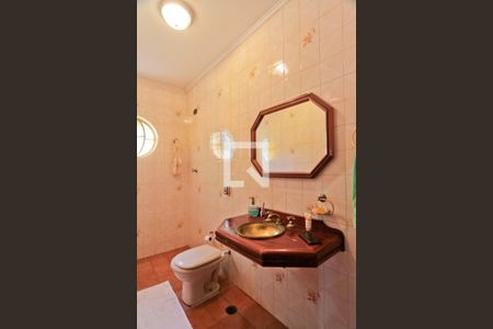 Casa à venda com 310m², 4 quartos e 2 vagasBanheiro