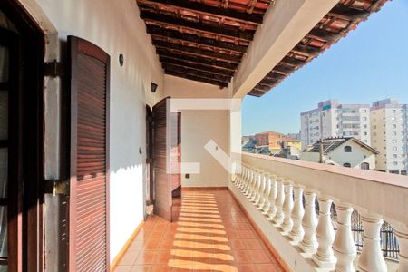 Casa à venda com 310m², 4 quartos e 2 vagasVaranda